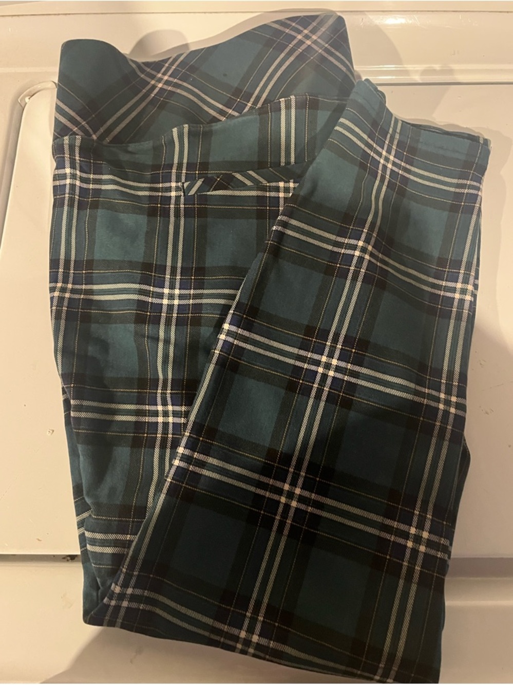 New Torrid Evergreen, White & Black Plaid Pixie Pants with thin Yellow stripes